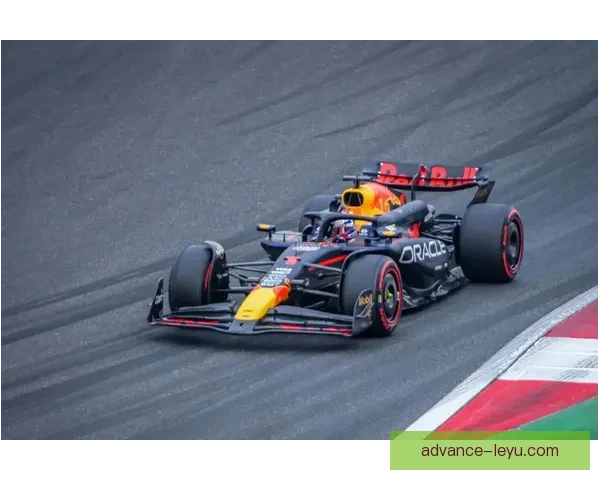 F1新赛季风云再起车队博弈升级冠军悬念加剧全球聚焦激情对决升温