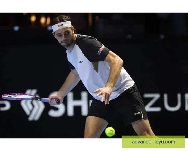 网球界新星崛起引关注大满贯赛事赛场激烈角逐最新动态