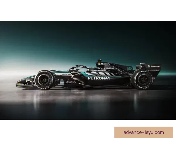 F1赛季新车技术突破 雷诺与梅赛德斯展开激烈竞争