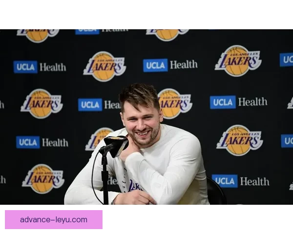 NBA最新动态：詹姆斯复出领衔湖人迎战勇士 东契奇独自扛队力求逆袭